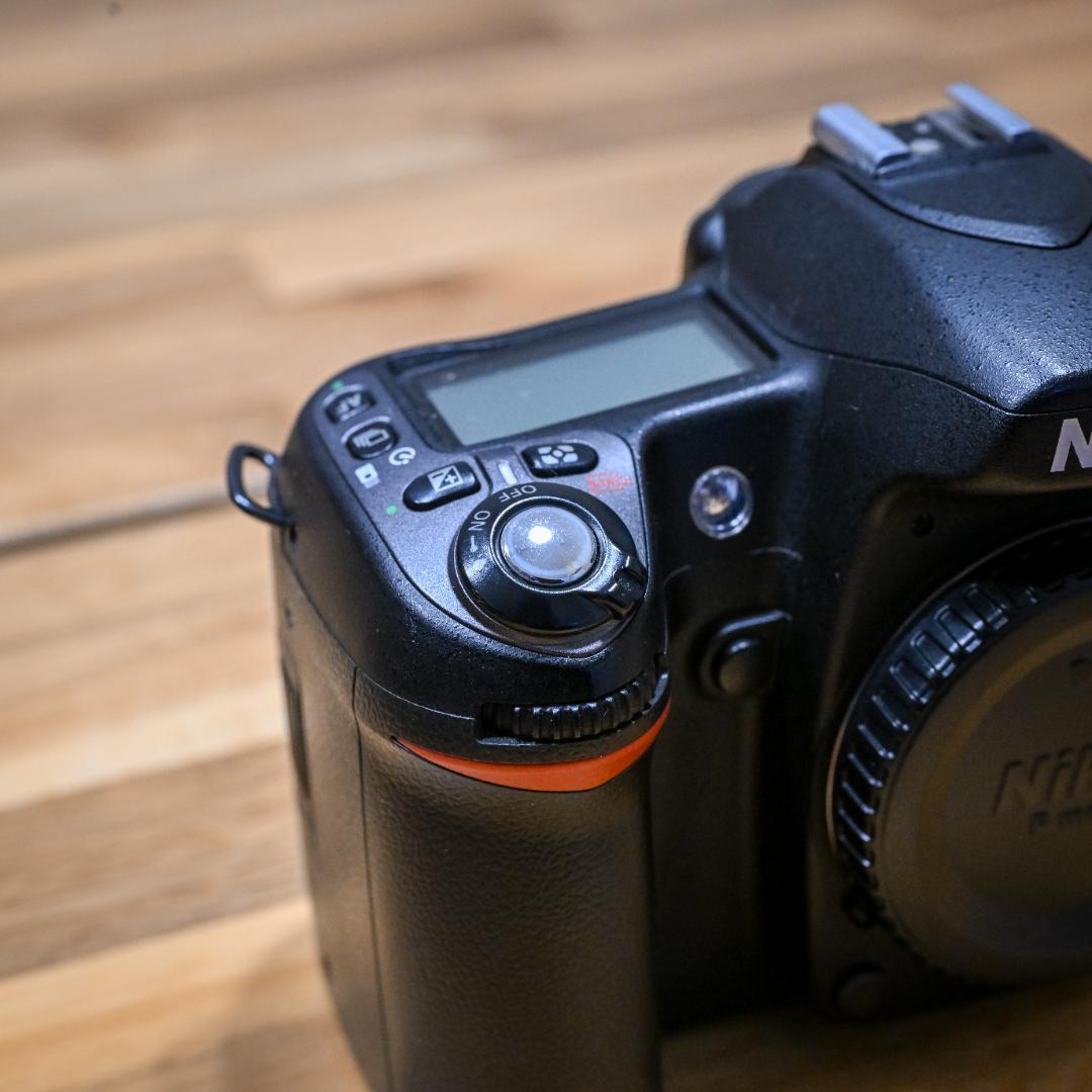 Nikon D80 デジタル一眼レフカメラ　純正レンズ２本付き