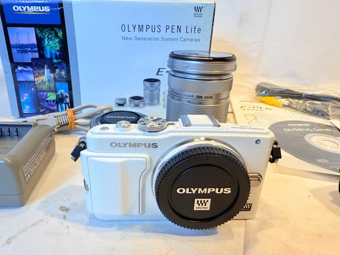 OLYMPUS PEN Lite E-PL6 ダブルズームキット 元箱付属