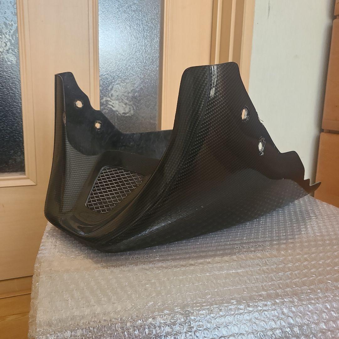 Vmax1200専用パーツ　アンダーカウル　カーボン柄ラッピング XXXX.フォーエックス.アンダーカウル.ダクト.V-MAX1200.V-MAX.VMAX.1FK