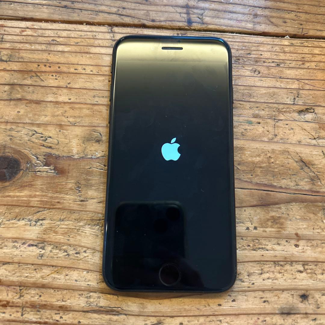 Apple iPhone se第二世代ブラック 本体64GB