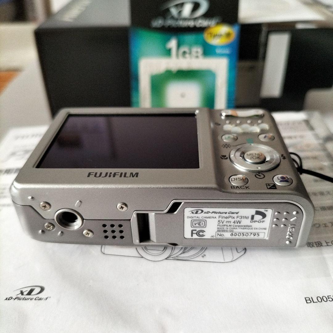 Fujifilm FinePix F31fd 新品同様 おまけ有 箱取説 完動品