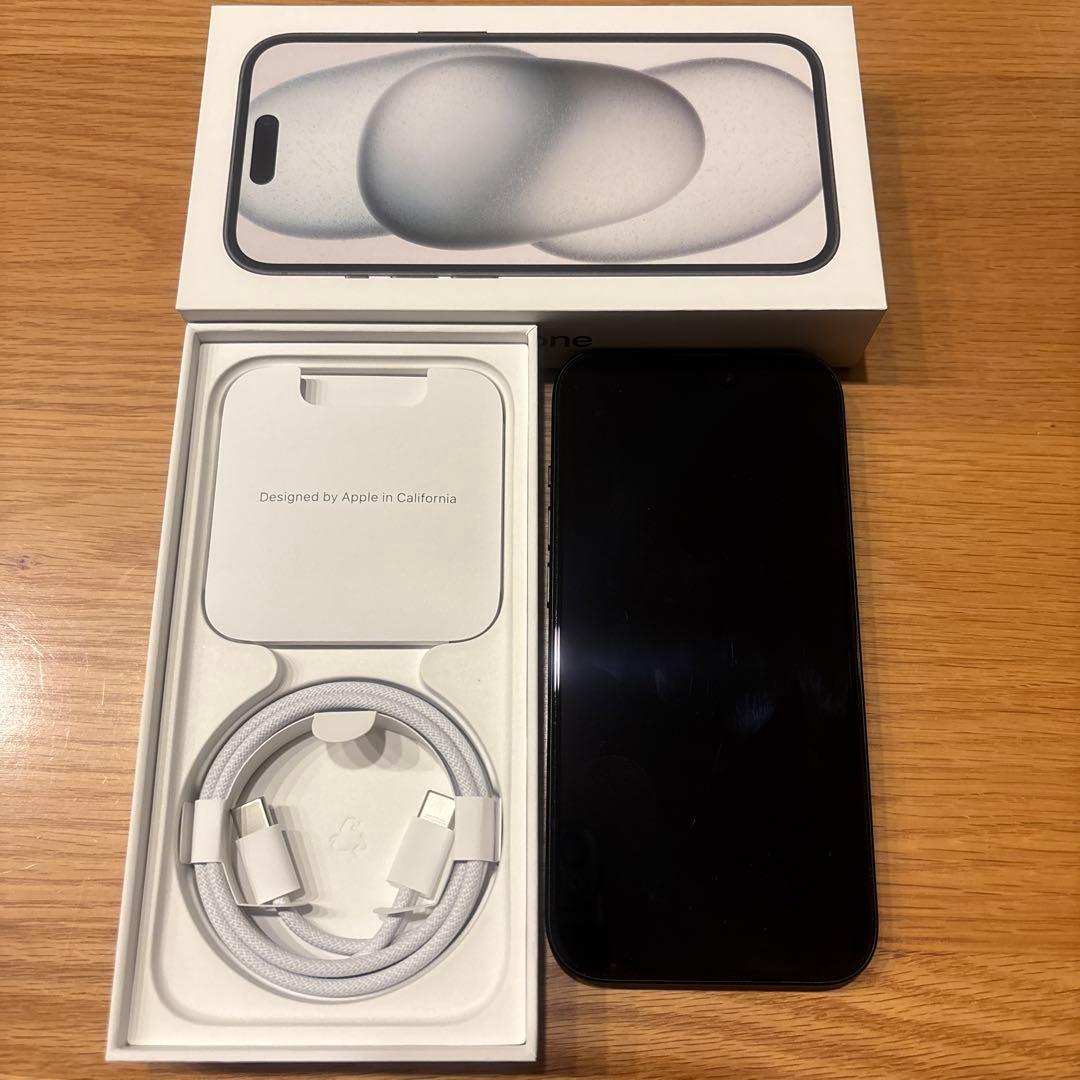 Apple iPhone15 ブラック 本体　128GB Refurbished iPhone 15 128GB - Black (Unlocked) - Apple