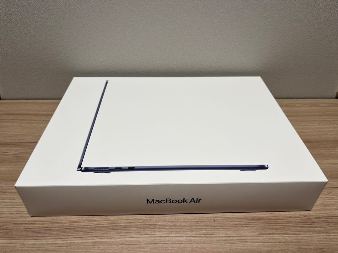 【美品】MacBookAir M3 13インチミッドナイト256GB 16GB