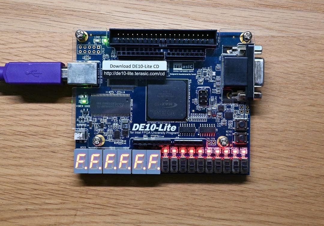 Intel Terasic DE10-Lite FPGA開発ボード