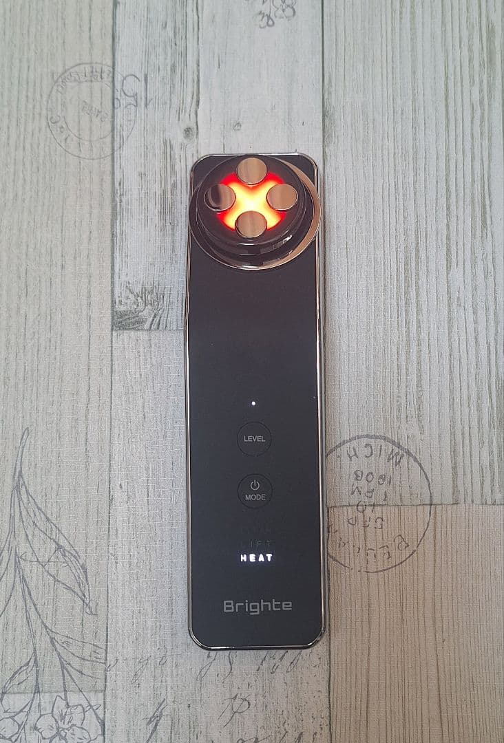 Brighte 美顔器 RF EMS 動作確認済み アルコール消毒済