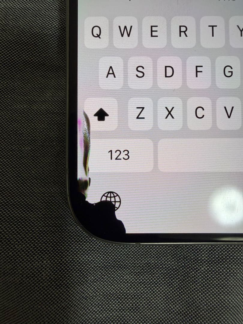 Apple iPhone 15 Pro ナチュラルチタニウム　256GB