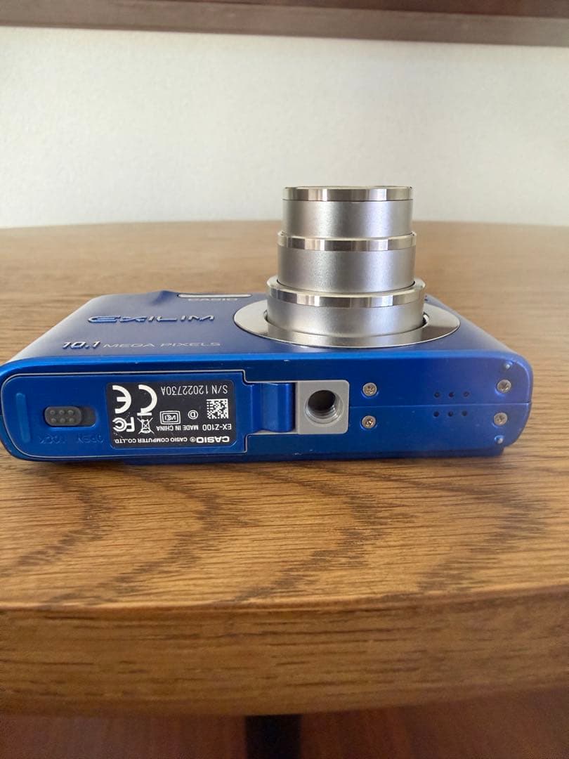 【動作品】CASIO EXILIM EX-Z100 純正バッテリーと充電器付