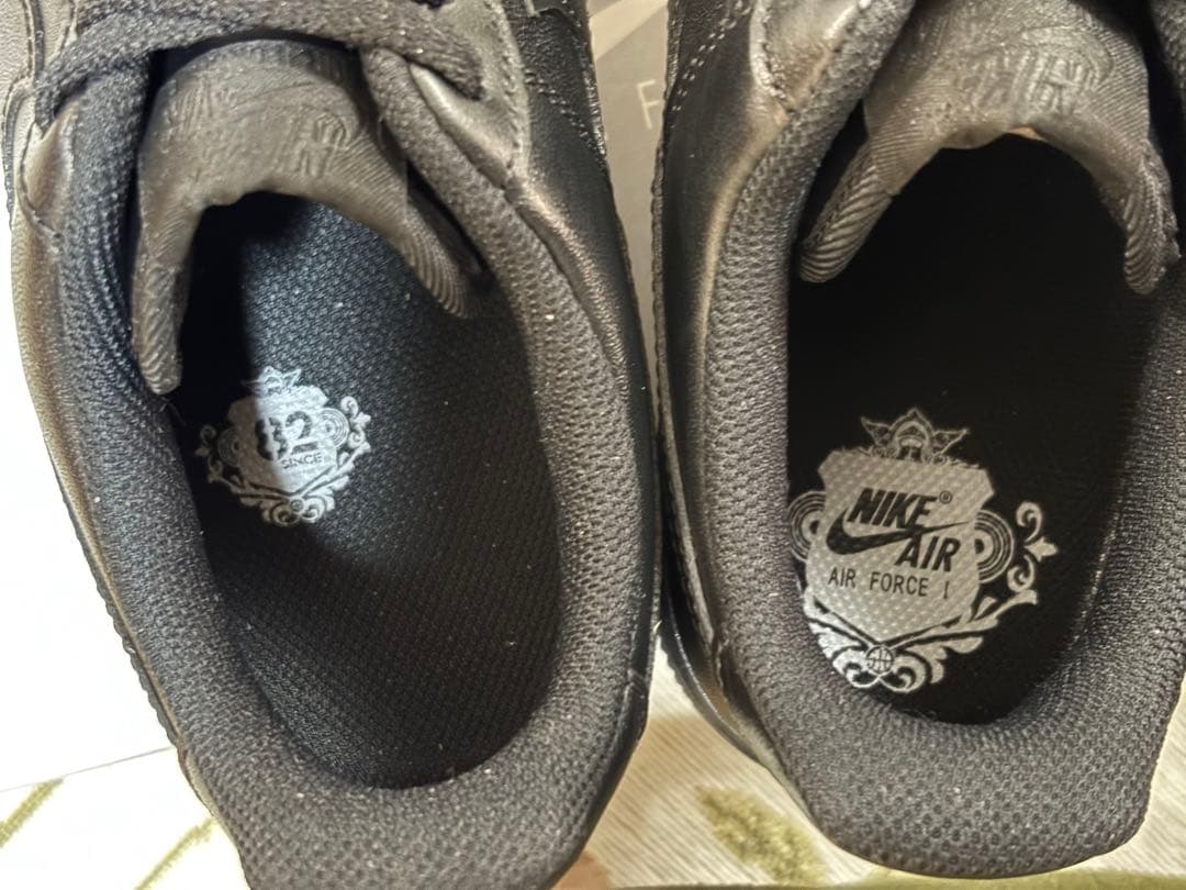 新同品 ナイキエアフォース1 ‘07 黒 25.5cm CW2288-001