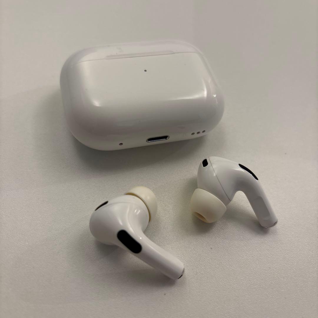 AirPods Pro2 ホワイト 正規品 Amazon.co.jp: Apple AirPods Pro（第2世代） ​​​​​​​ ホワイト : 家電