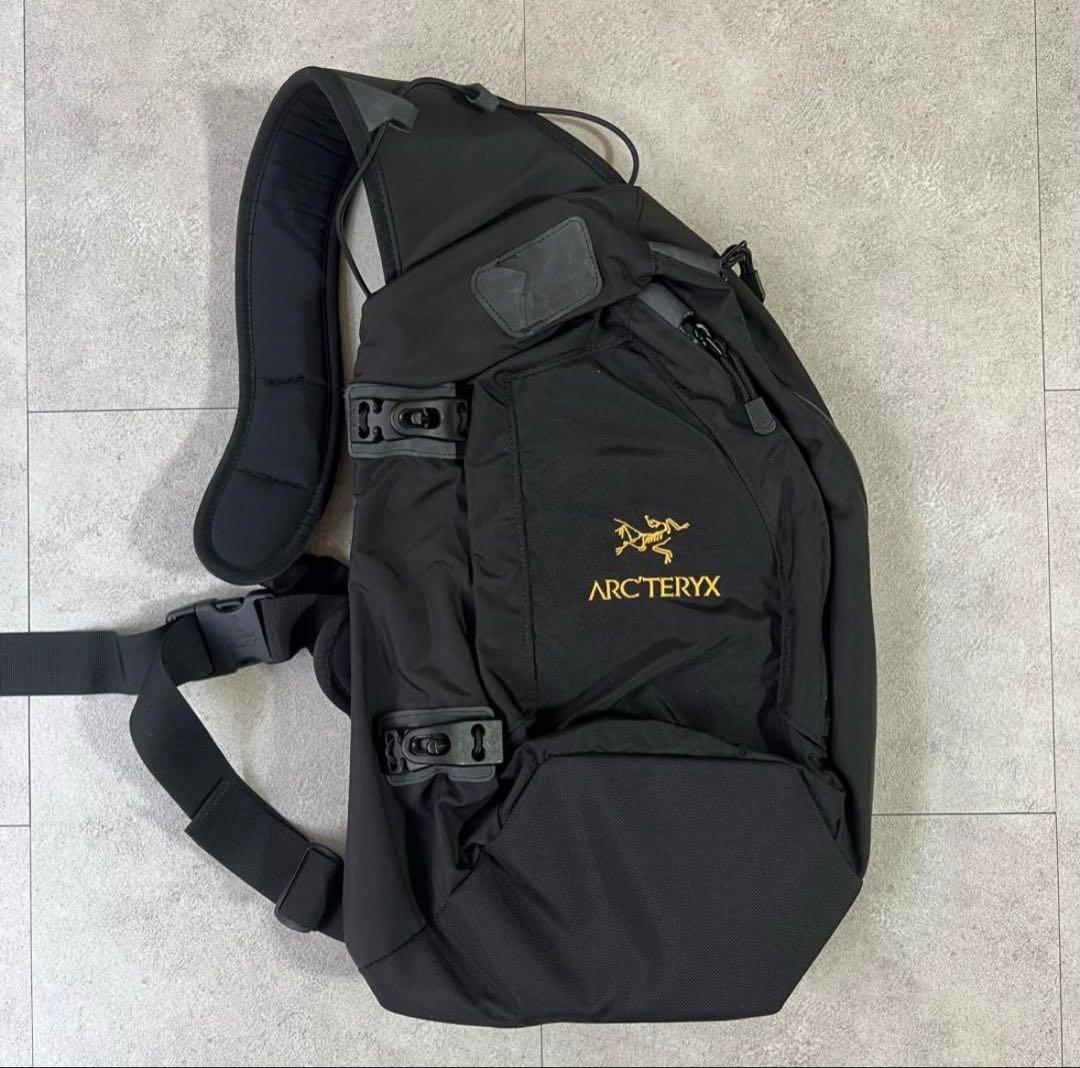 アークテリクス ARC'TERYX クイバー Quiverショルダー 廃盤品 金