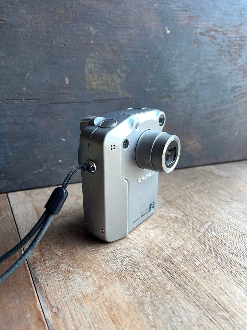 【値下げ】FUJIFILM FinePix 4800Z 動作品　オールドコンデジ