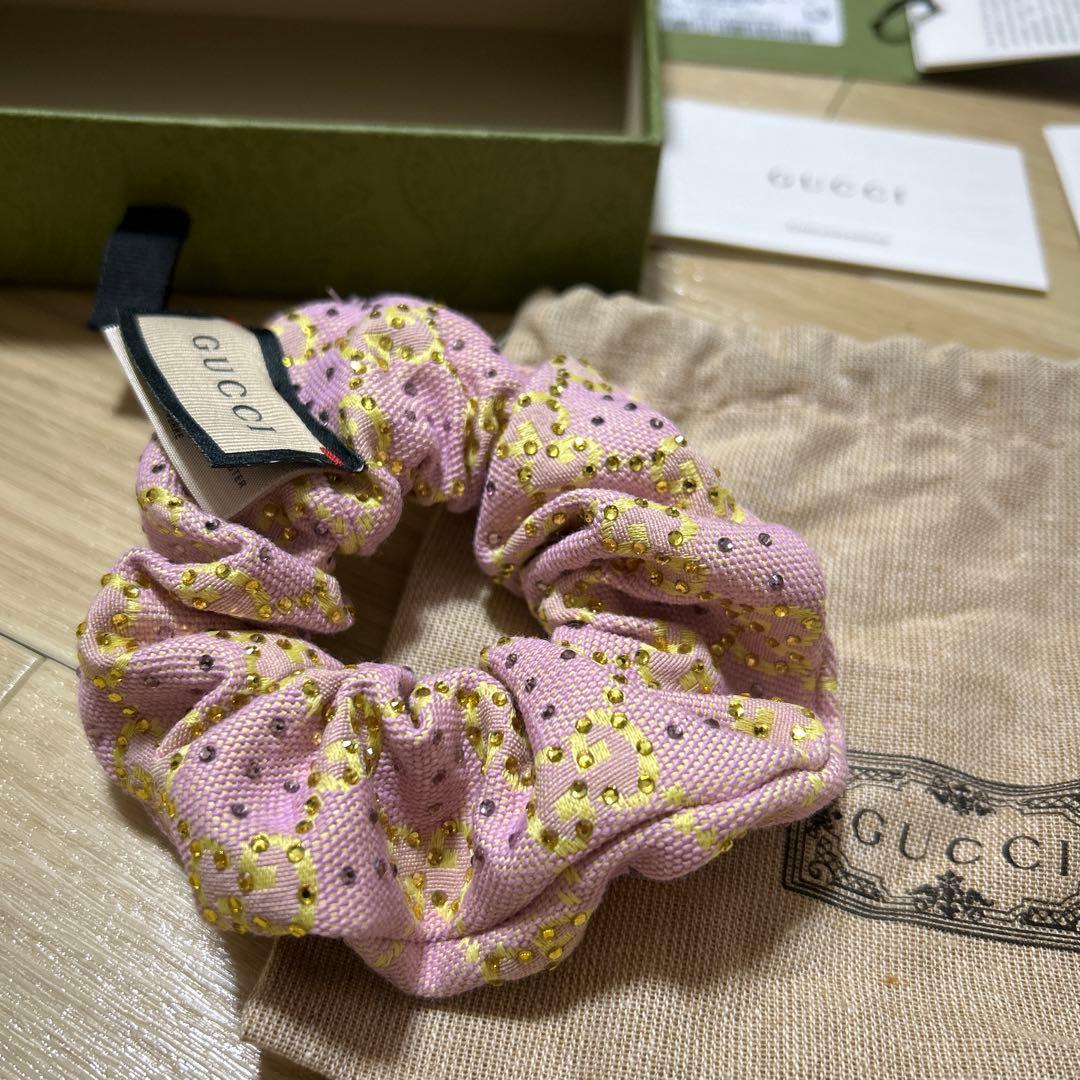 値下げ中！レシート有！グッチ GGキャンバス シュシュ ピンク - メルカリ