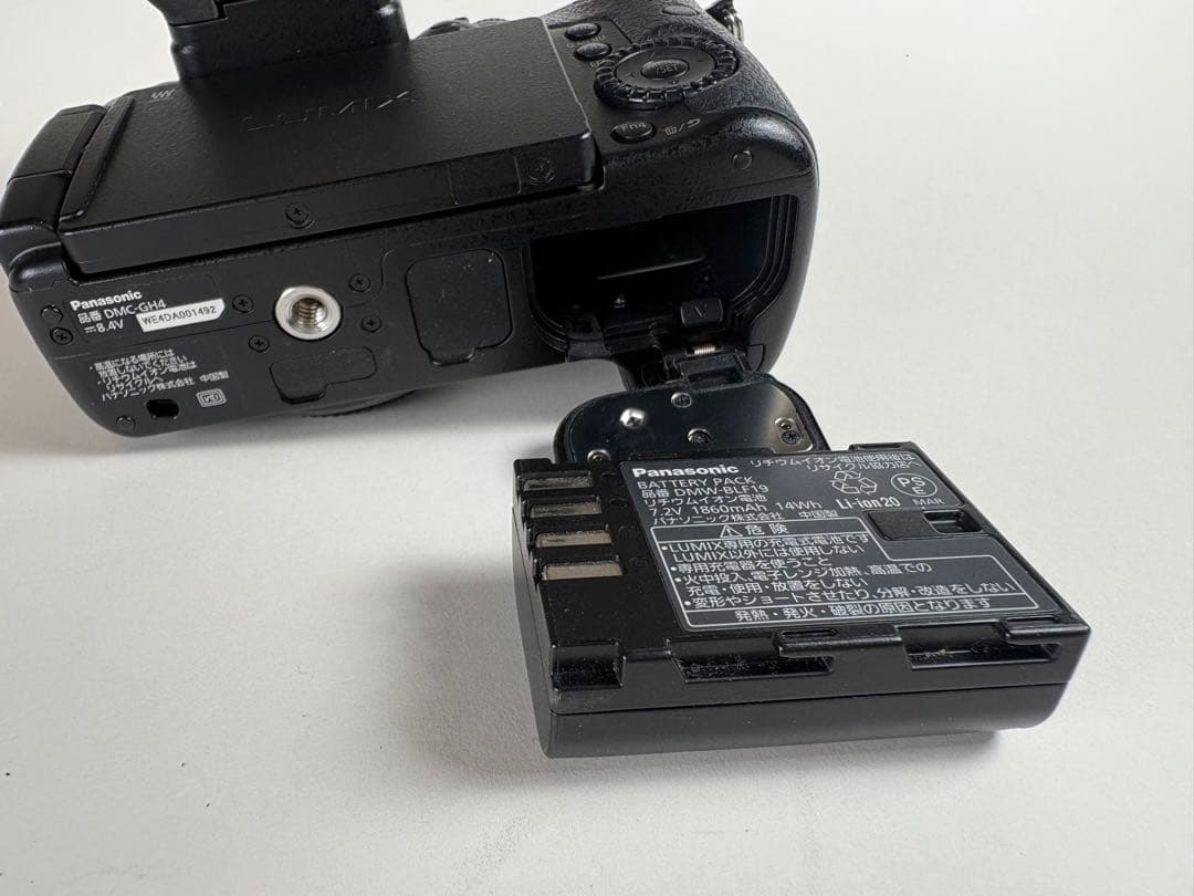 Panasonic LUMIX GH4 ボディ DMC-GH4 4K対応