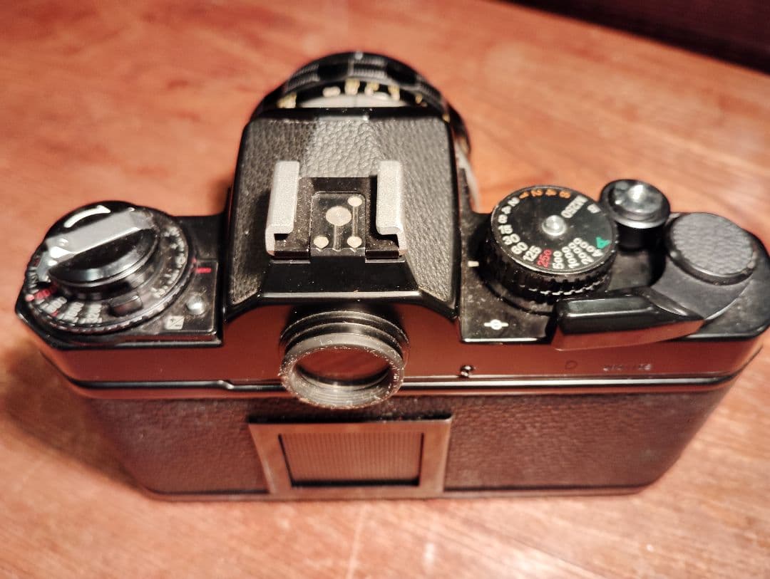 Nikon FE2 一眼レフカメラ レンズ付き