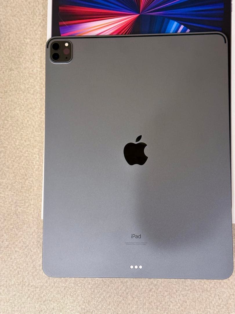 S*K様 iPad Pro 12.9 第5世代512GB ·Wi-Fi 超美品