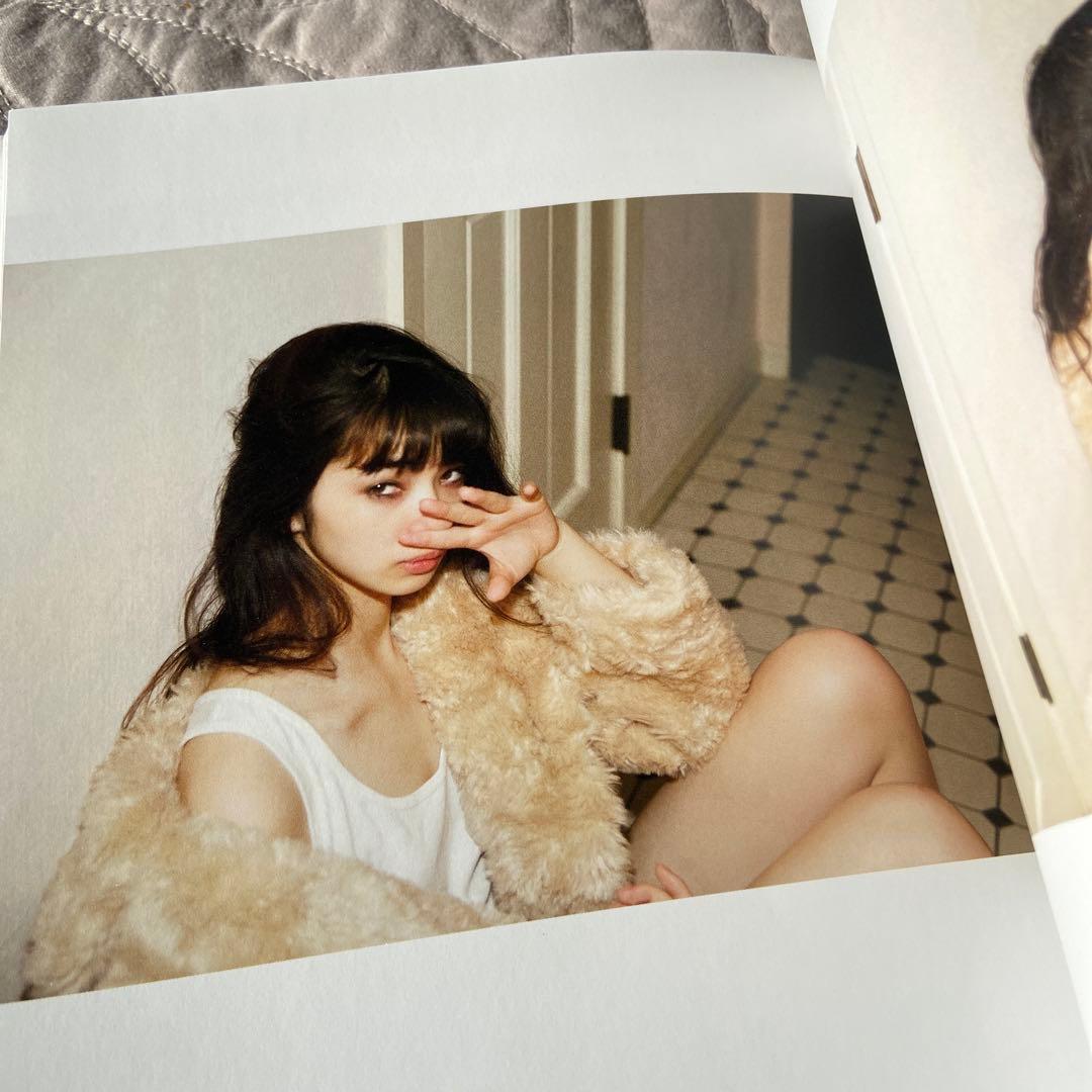 18 小松菜奈 -first photo book- - メルカリ