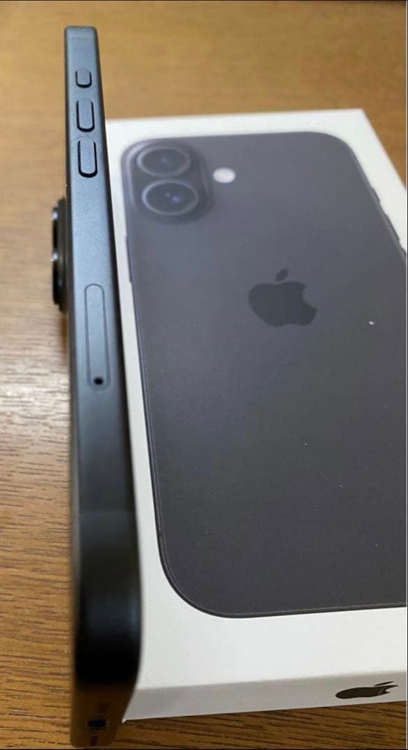 Apple iPhone16 ブラック 128GB(説明書、simピンなし)