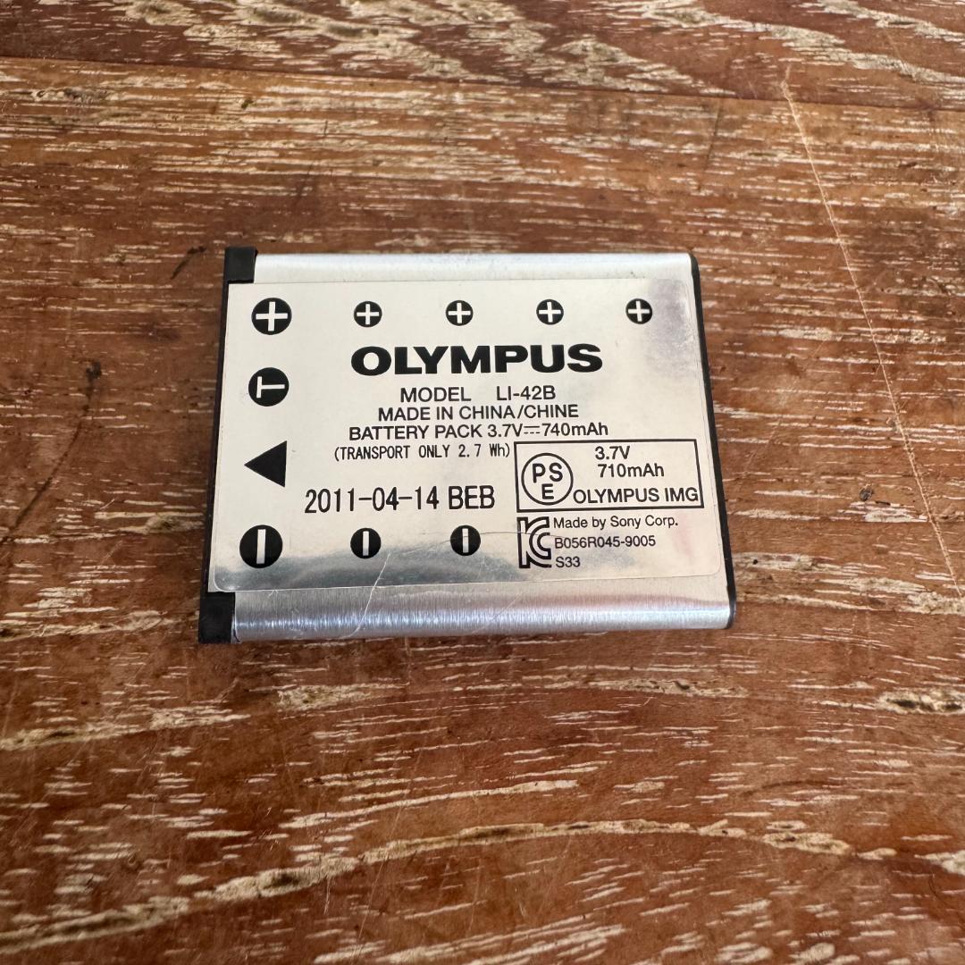 OLYMPUS TOUGH TG-310 ホワイト 動作確認済 コンデジ