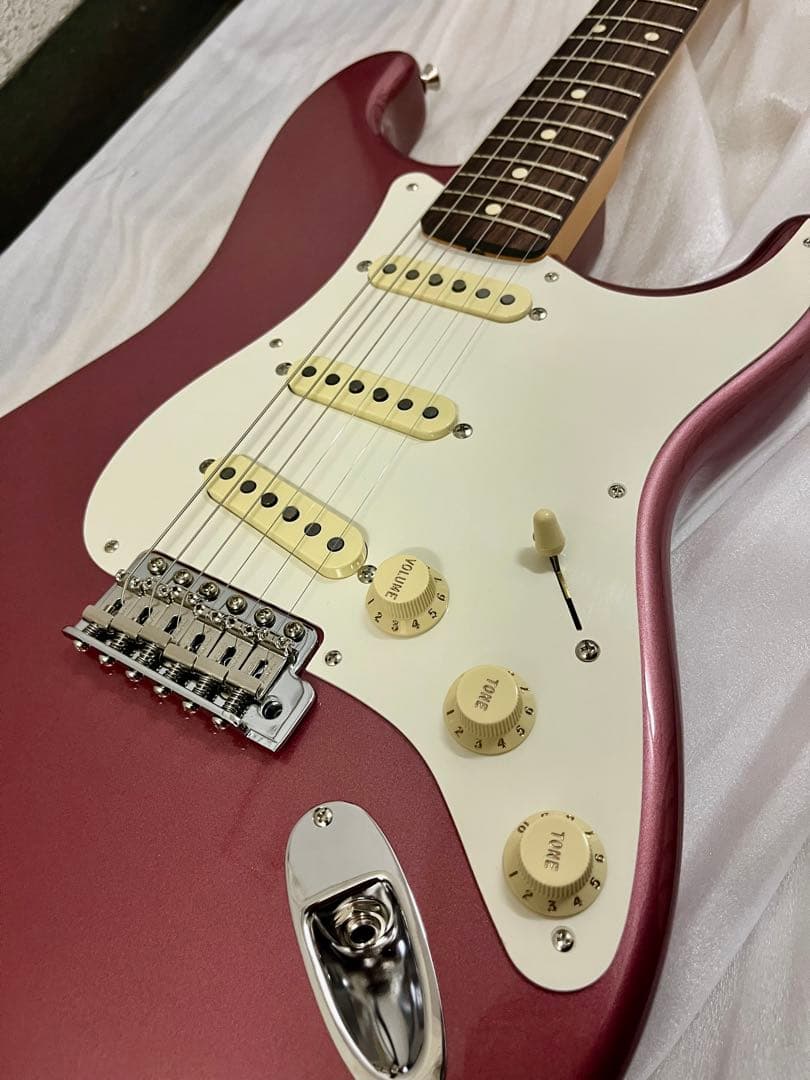 Fender Char Stratocaster Burgundy Chaモデル Char、新シグネイチャーモデル「Char Stratocaster Burgundy