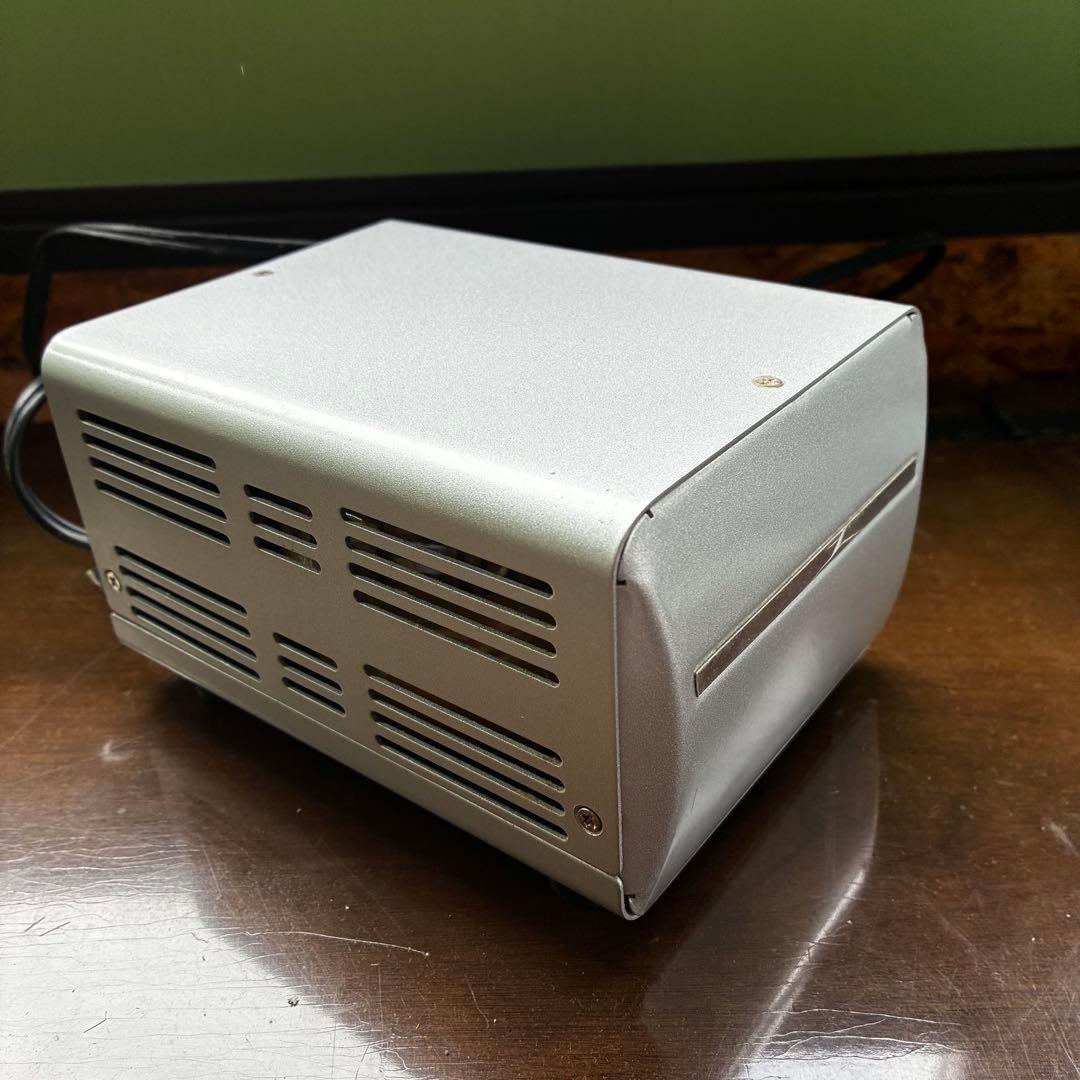カシムラ KASHIMURA 海外変圧器 1000VA 電圧変換器 シルバー