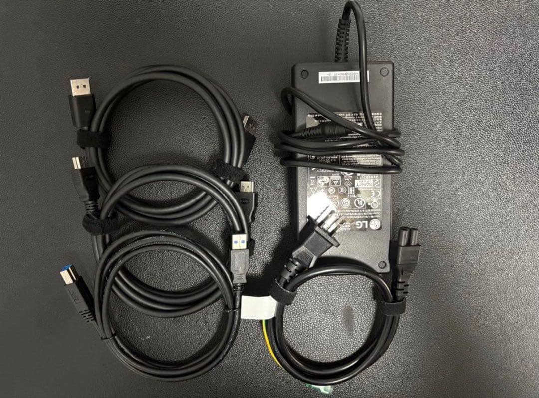 LG UltraGear 32GQ950-B（4k144hz）ゲーミングモニター