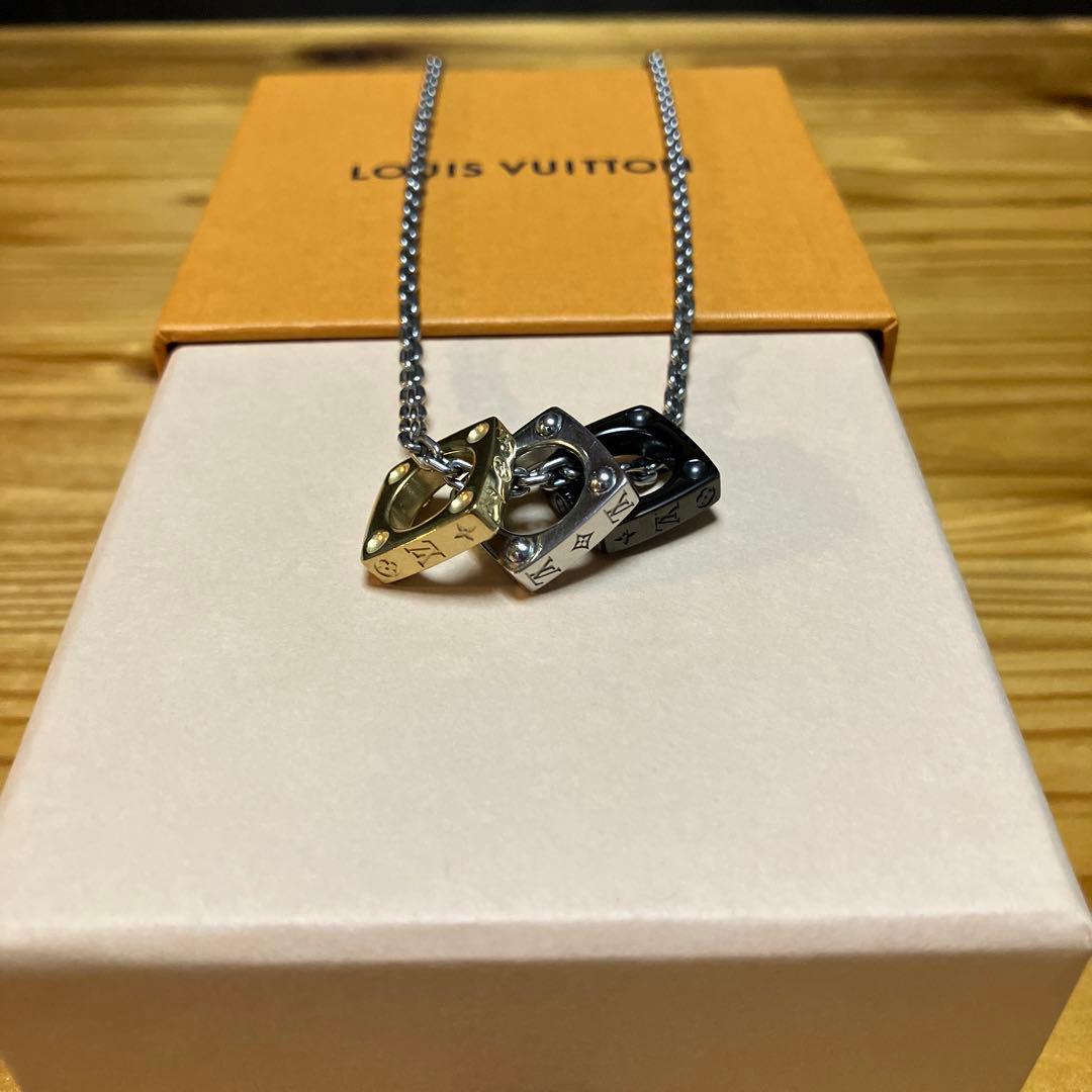 ルイヴィトン】ペンダント・モノグラム ボールド - メルカリ