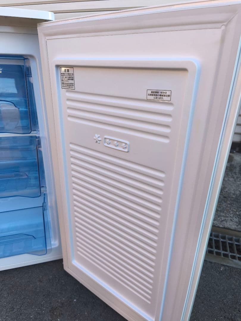 関東限 22年 清掃済 条件で無料配 冷凍庫 1ドア冷凍庫 前開き冷凍庫