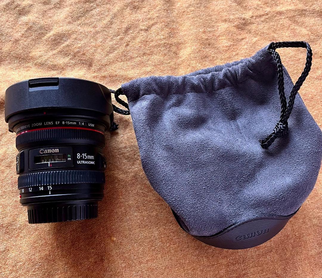 キャノン EF 8-15mm f/4L Fisheye USM