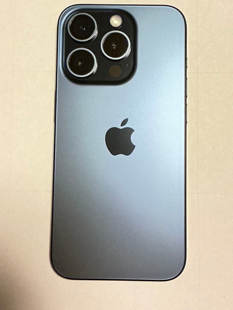 iPhone 15 pro ブルーチタニウム 256GB バッテリー 86%