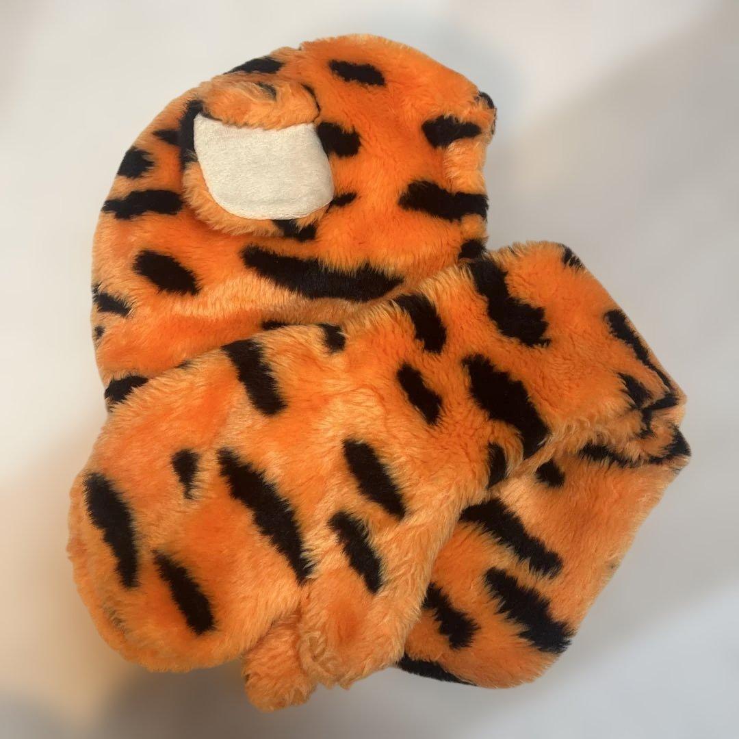 美品 東京ディズニー ティガーマフラーキャップ - メルカリ