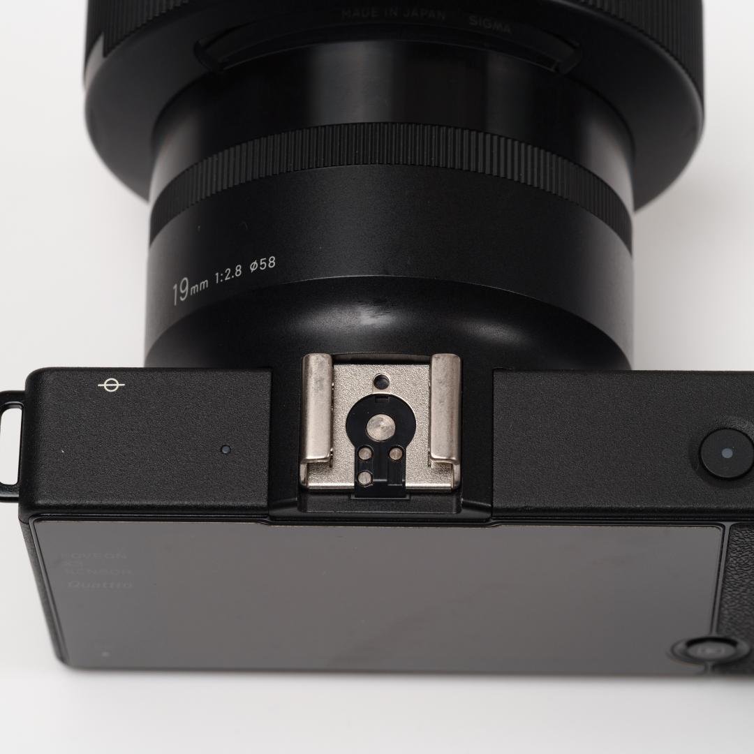 SIGMA dp1 Quattro +おまけ(光学ファインダー、レンズフード)