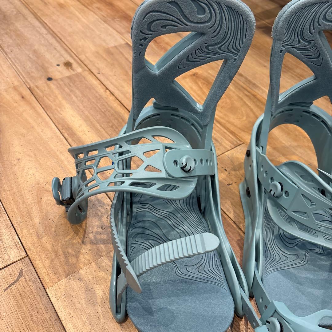 断*中様 ウィメンズ バートン スノーボードバインディング スクライブ