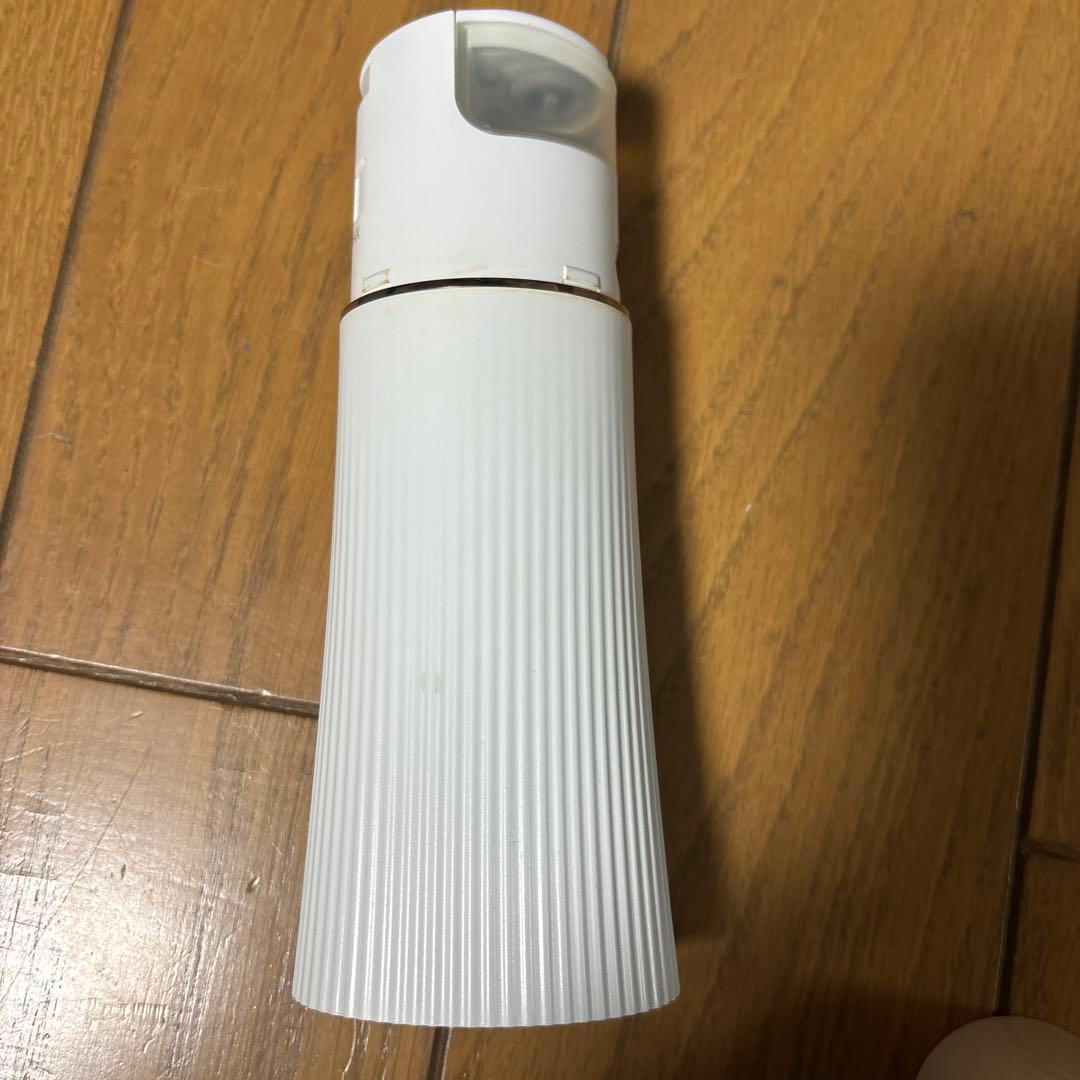 Ruby Ceelハンディブラシ　ホワイト