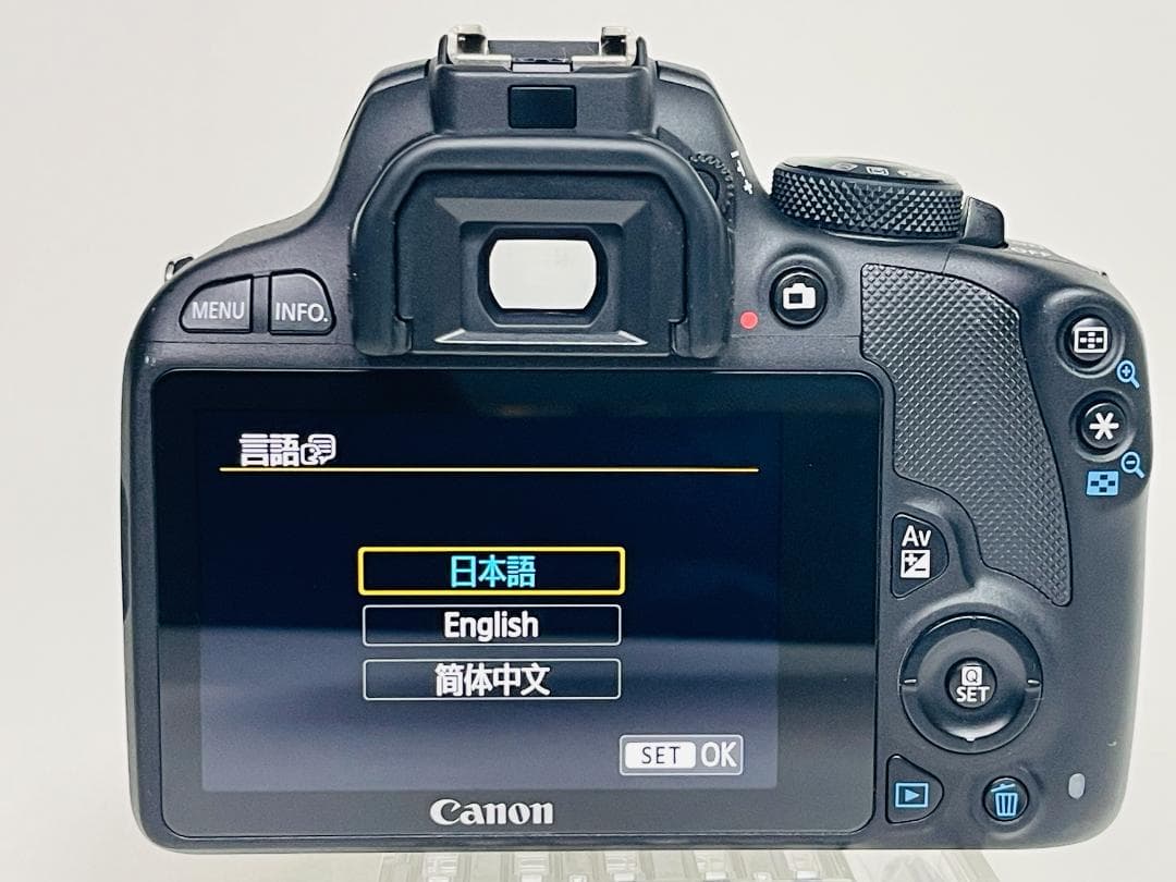 ☆ほぼ新品★ショット数356回★ キヤノン Canon EOS Kiss X7
