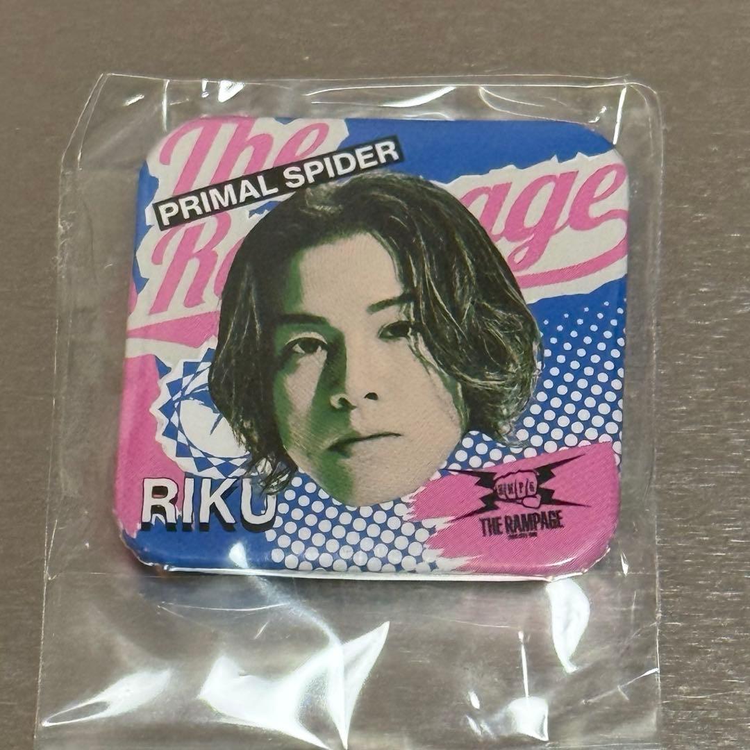 RIKU 缶バッチ PRIMALSPIDER - メルカリ