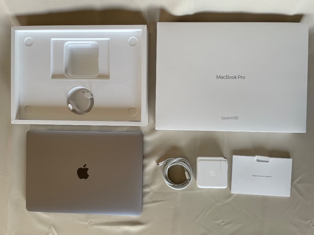 充放電99回 MacBook Pro 13 M1 16GB 1TB　美品