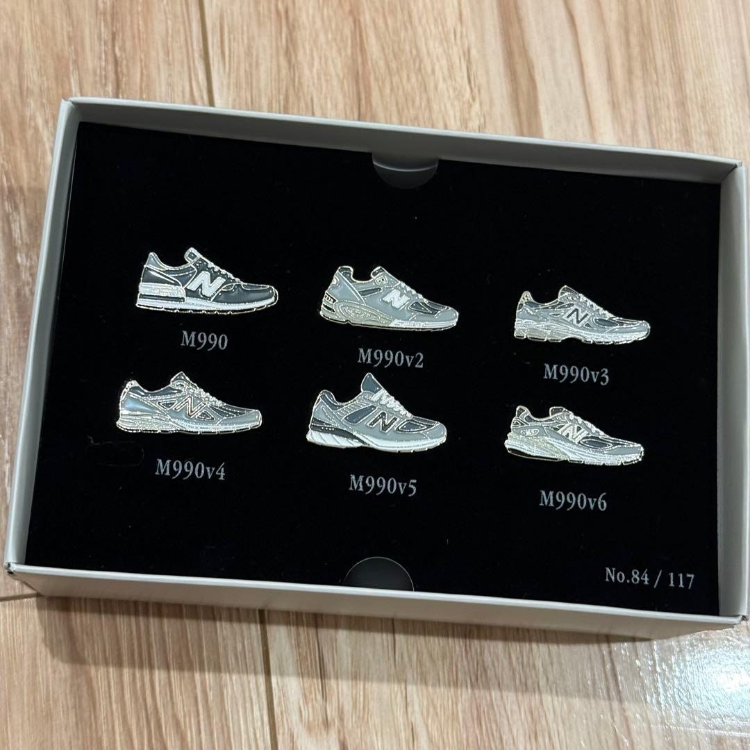 New balance ニューバランス 990 ピンズ スペシャルBOX - メルカリ