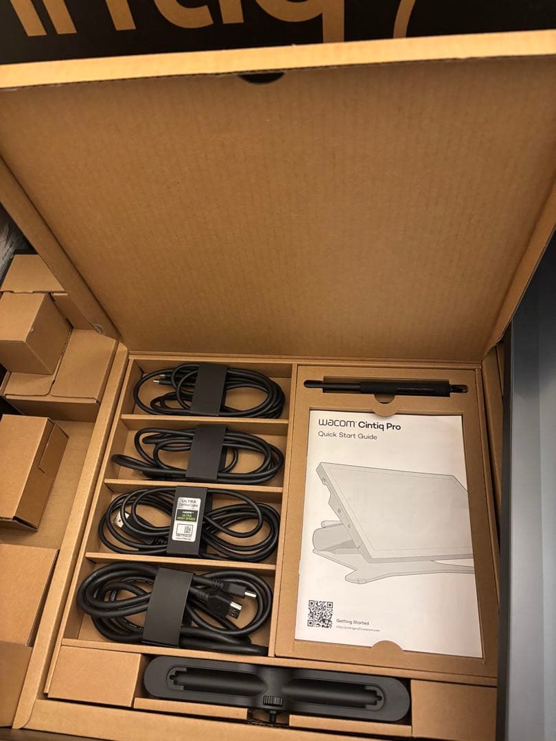 【開封のみ美品】Cintiq Pro22 DTH227K4C 液晶タブレット