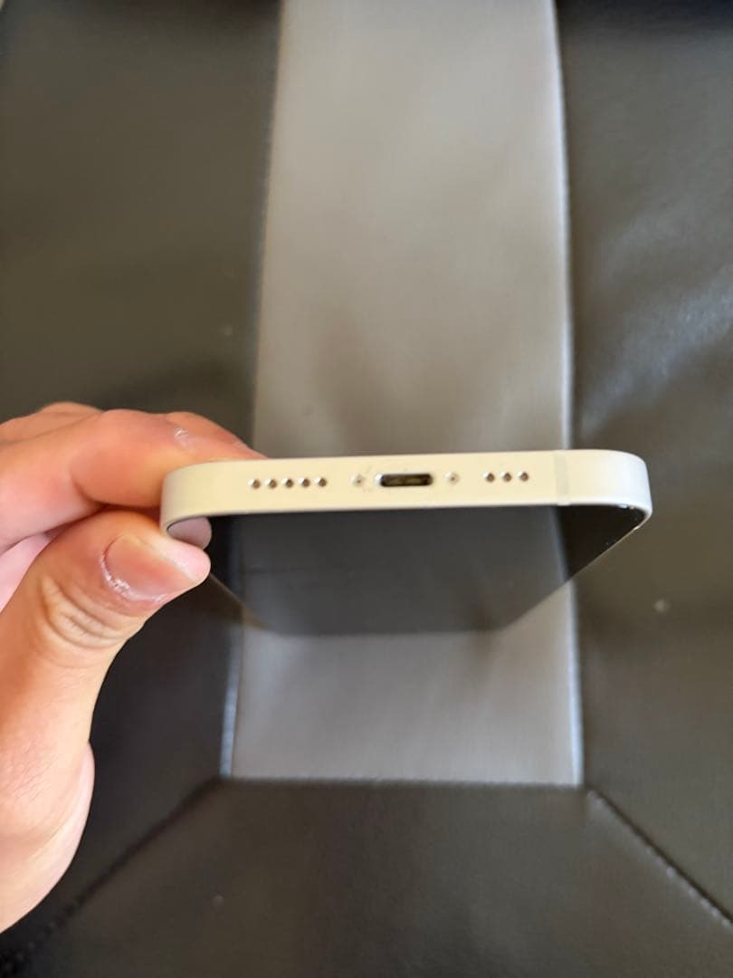 【限定価格】iPhone 13 128GB スターライト