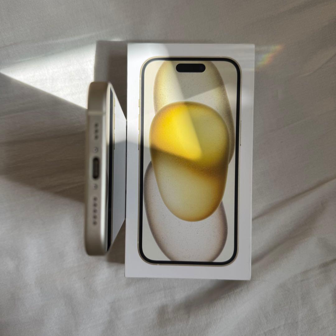 《美品》iphone15 本体 simフリー Apple 128GB イエロー