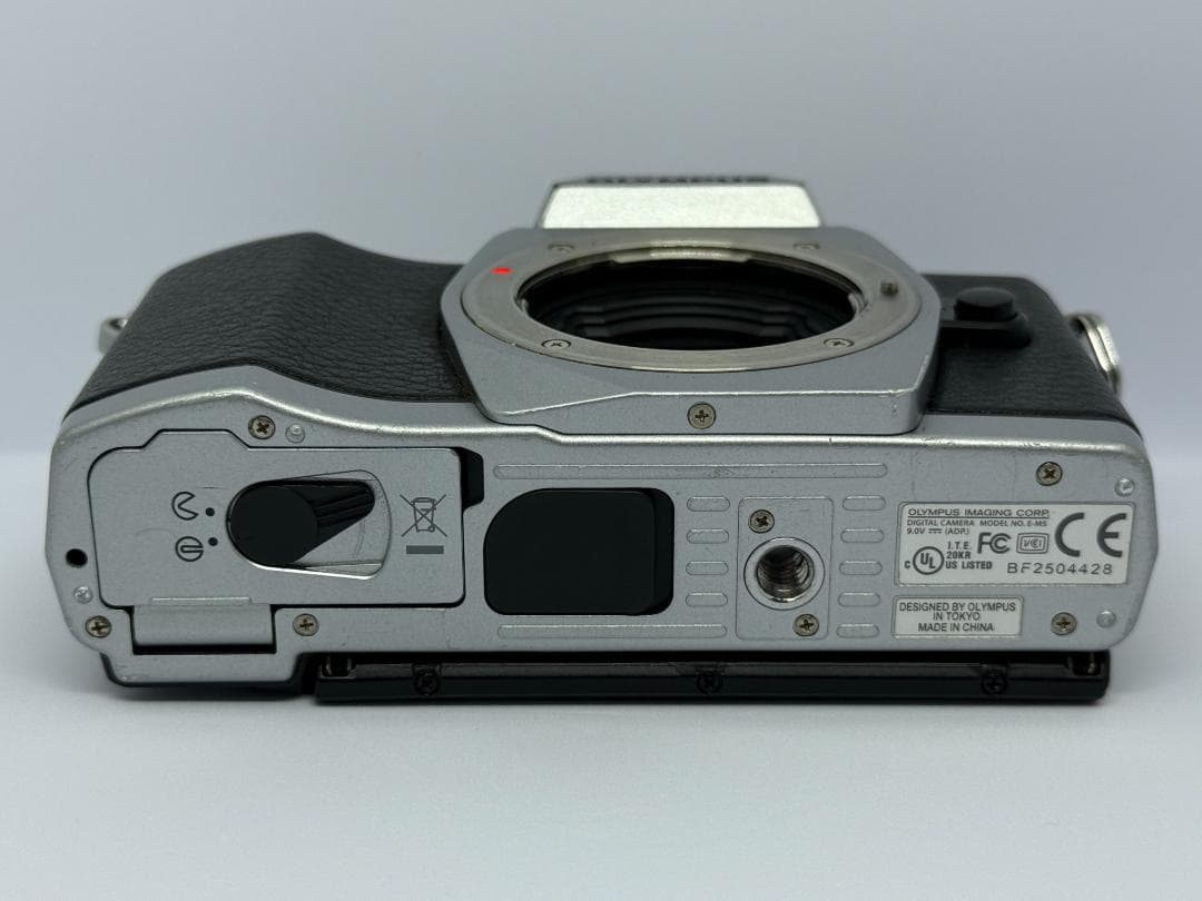 ☆OLYMPUS OM-D E-M5 ボディ☆1605万画素☆