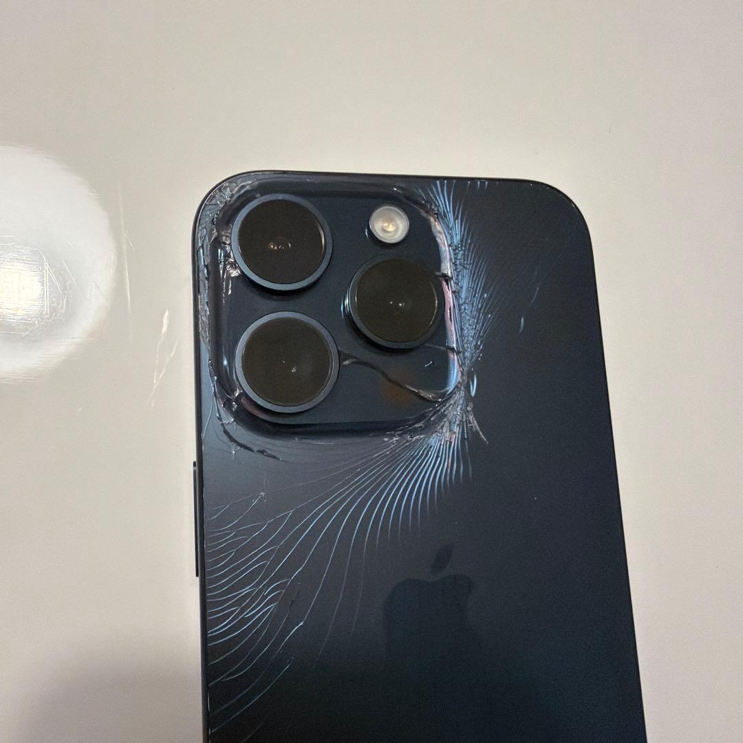 iPhone 15Pro 128GB本体-ブルーチタニウム-動作正常-背面割れ