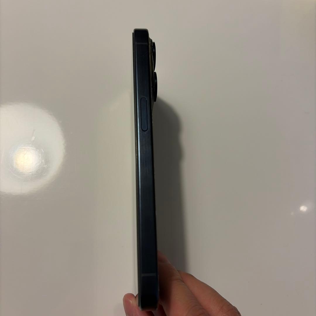 iPhone 15Pro 128GB本体-ブルーチタニウム-動作正常-背面割れ
