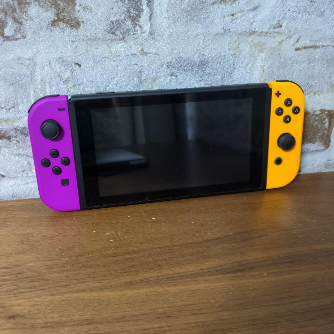 Nintendo Switch 紫とオレンジのジョイコン Joy-Con(L) ネオンレッド/(R) ネオンブルー | My Nintendo Store（マイ