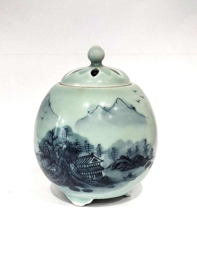 ❤【新品・未使用】鍋島焼 大秀作 青磁山水 香炉 茶道具 日本製 木箱