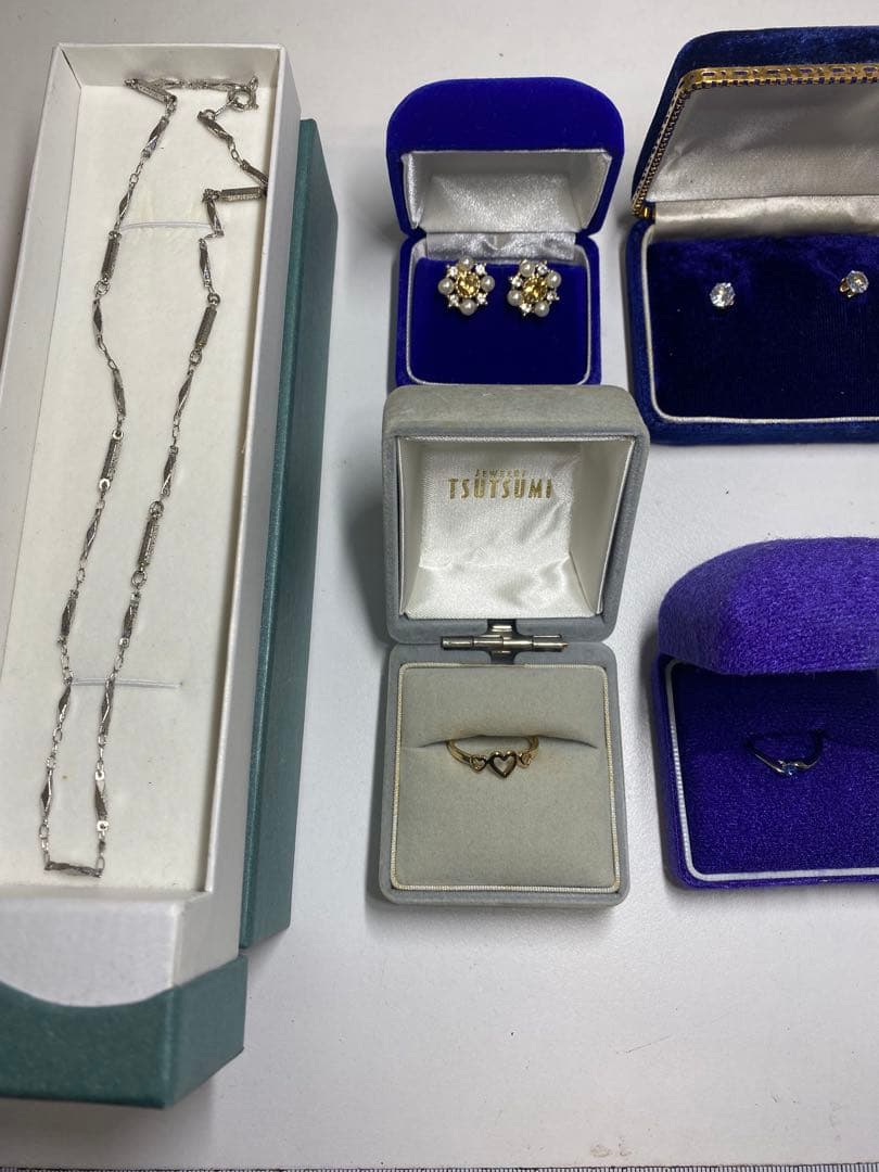 い*ー様 ⭐︎① 遺品整理　まとめ売り　断捨離　終活　指輪　イヤリング　レディー い*ー様 ⭐︎① 遺品整理 まとめ売り 断捨離 終活 指輪 イヤリング