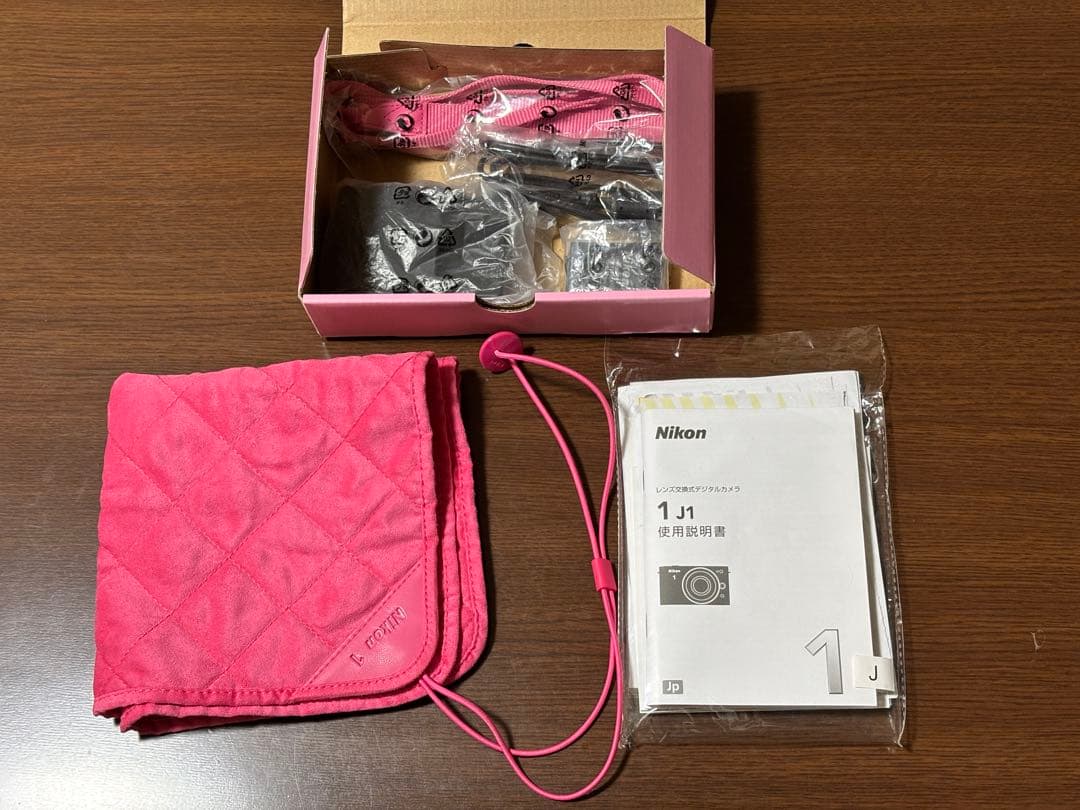Nikon 1 J1 ダブルズーム ピンクスペシャルキット レンズ2本絞り故障