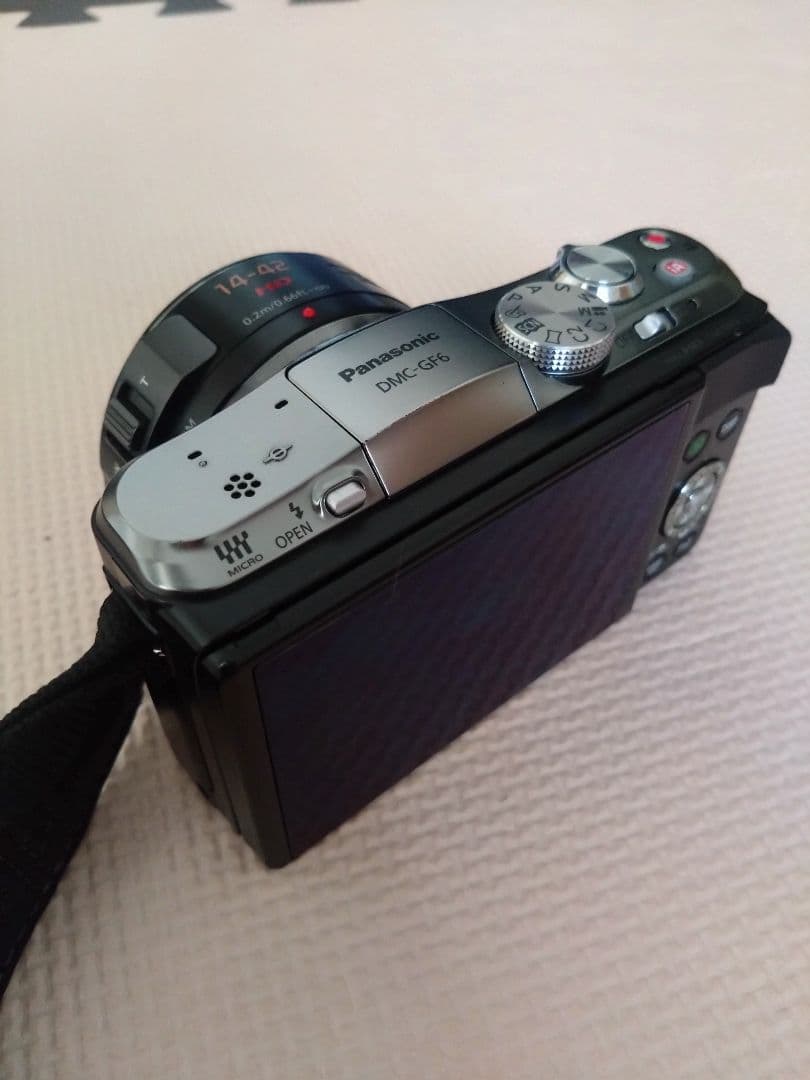 デジタルカメラ Panasonic LUMIX DMC-GF6X