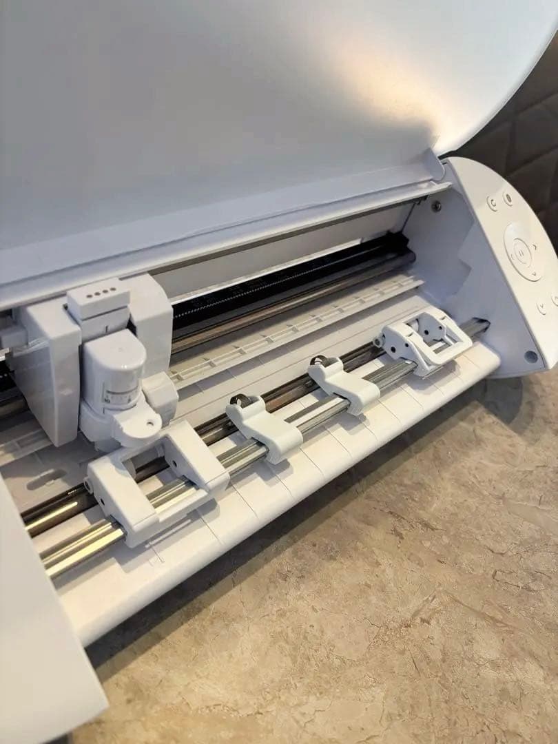 TKMモータース　カッティングマシン シルエット ポートレート4