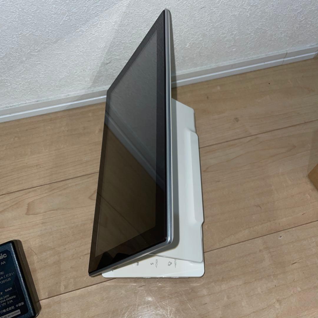 ポータブル地上デジタルテレビ DMP-HV200-K 動作品